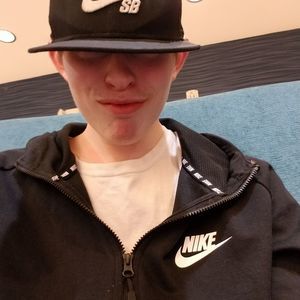 Meet your Posher, Joshua